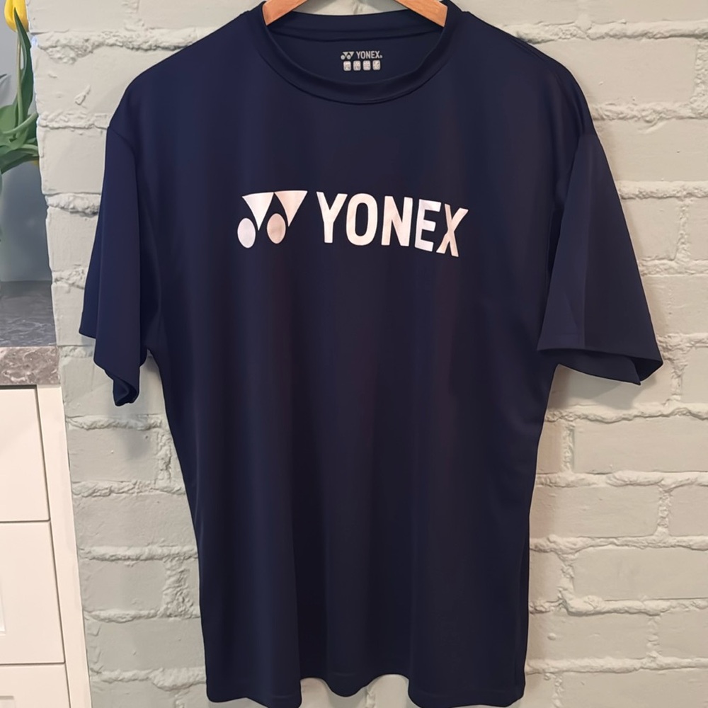 NWOT Men’s Yonex Tennis Shirt
Size L
Navy Blue